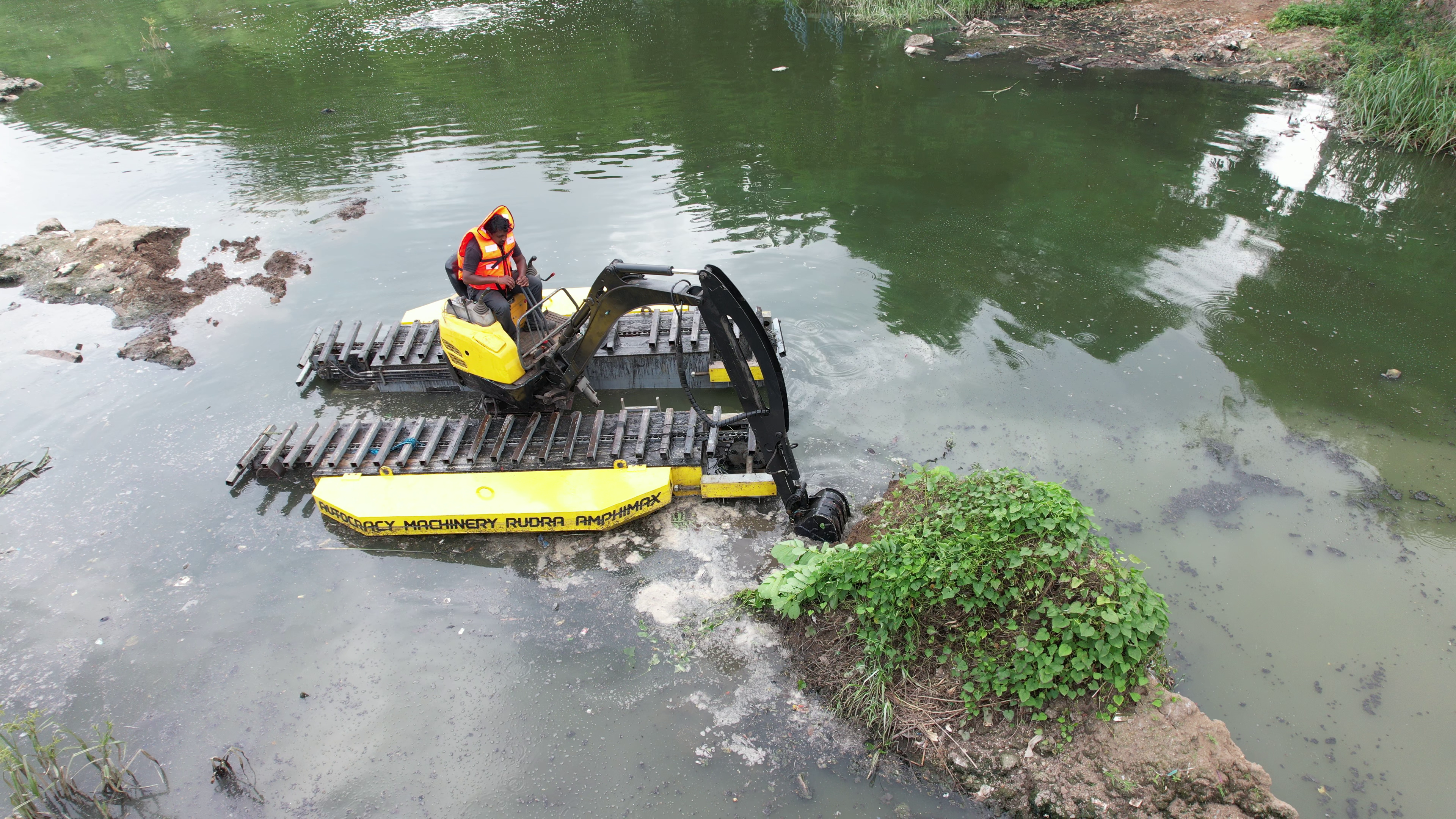 Amphibious Excavator 