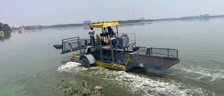 Aquatic Weed Harvester Articles, News