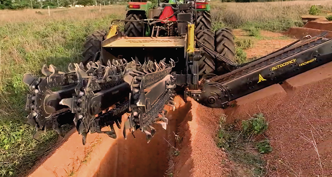 Compact Trencher