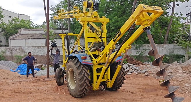 pole digging machine